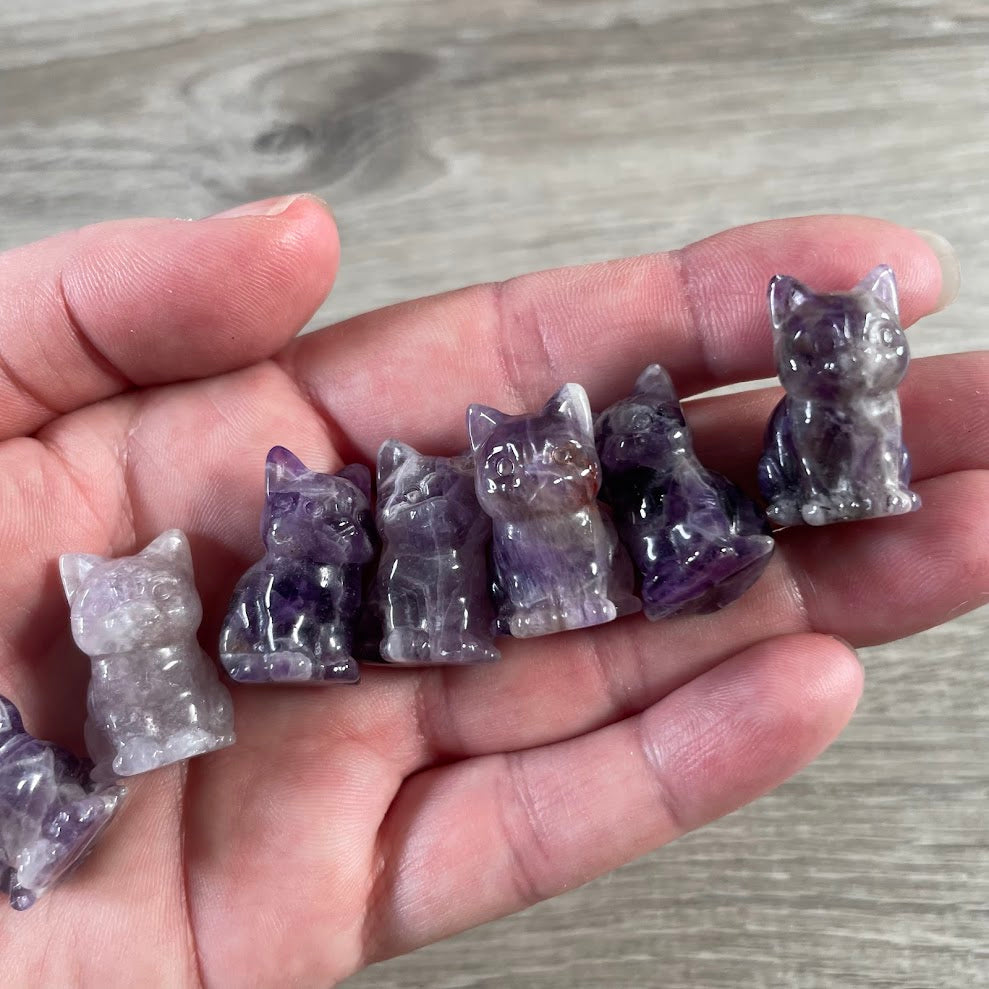 Small Gemstone Cat Figurine – Carved Crystal Animal Statue