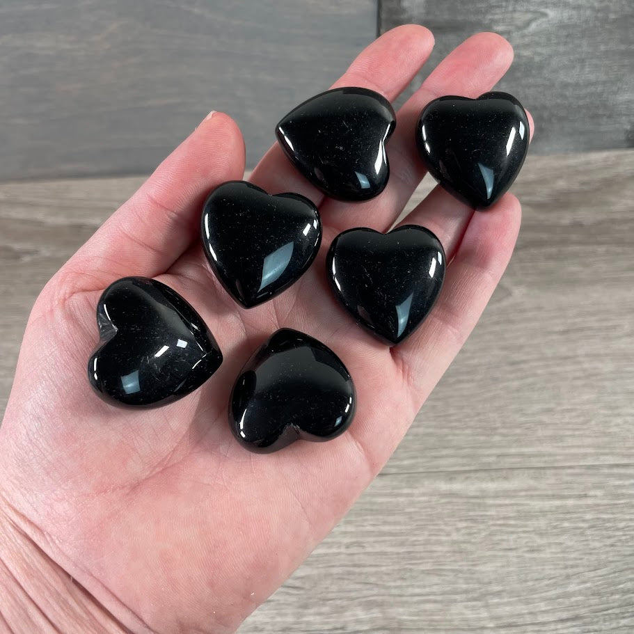 Obsidian pocket heart black crystal stone for wholesale retailers
