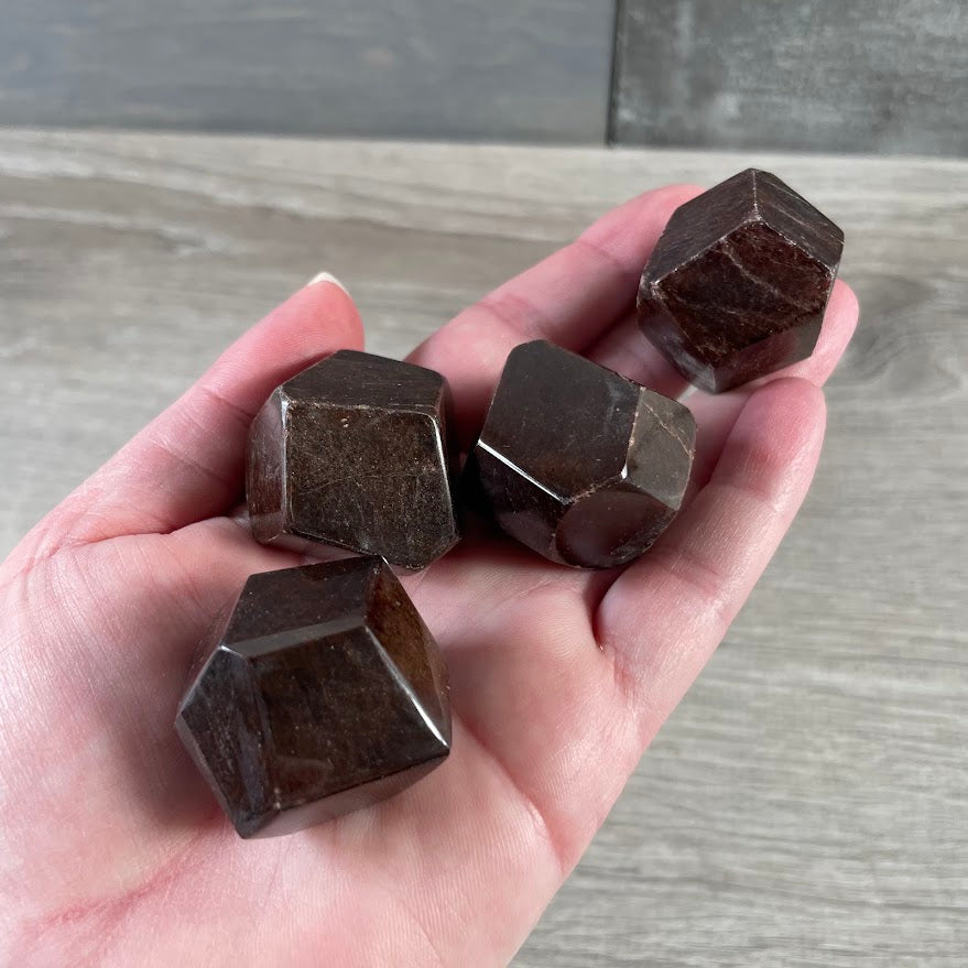 Garnet crystal dodecahedron for metaphysical store displays