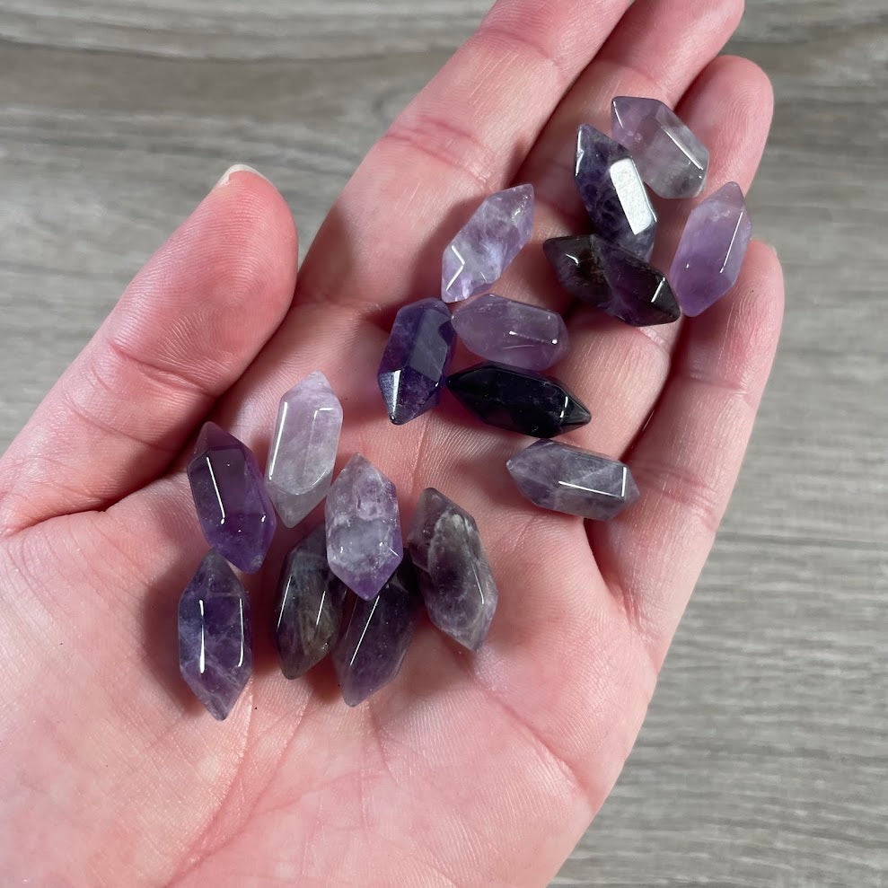 Wholesale small amethyst polished gemstone points