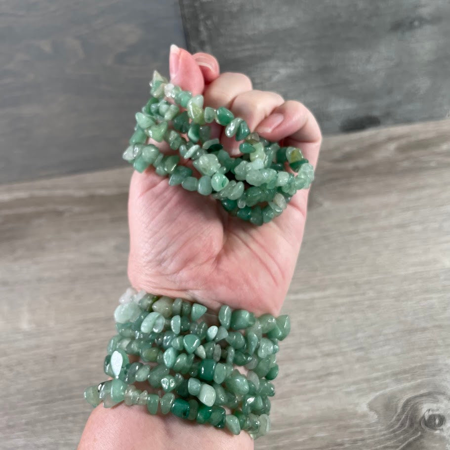 Bulk natural aventurine stone stretch bracelets featuring colorful polished gemstone chips