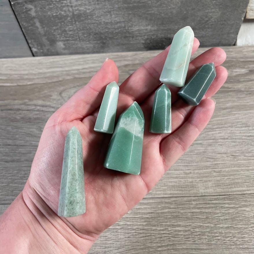 Wholesale aventurine Brazilian gemstone obelisks small polished crystal towers