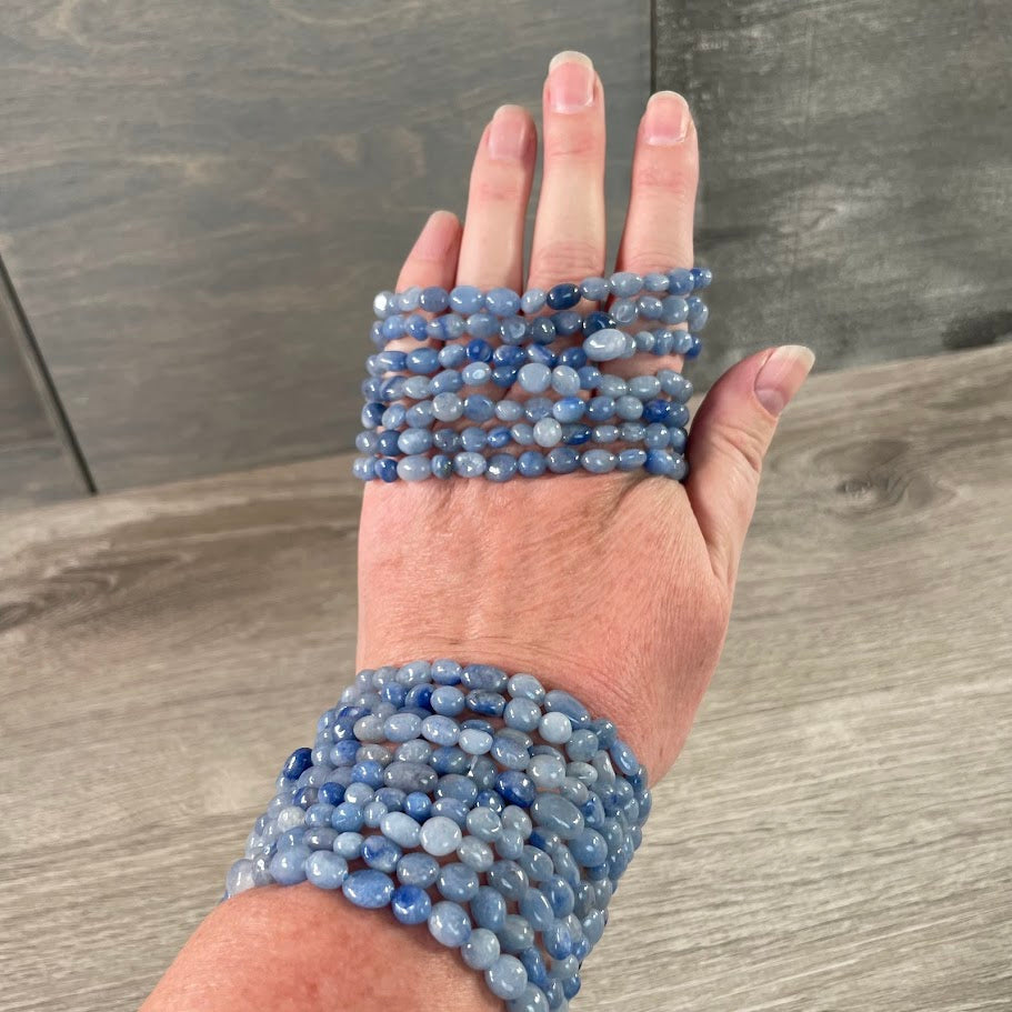 Wholesale gemstone bracelet with blue quartz natural crystal nuggets