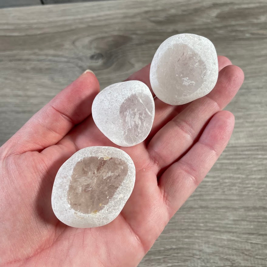 Natural Clear Quartz Emma Egg Seer Stone bulk wholesale