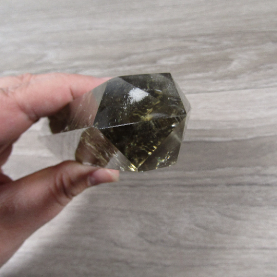 Lemon Quartz Points Large Display Size