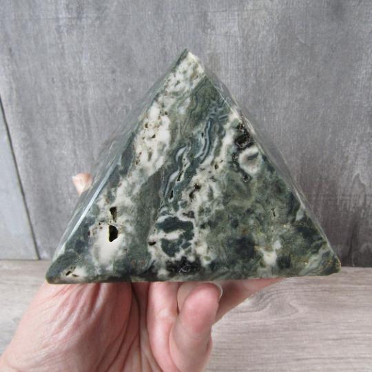 Gemstone Pyramid Large Display Size