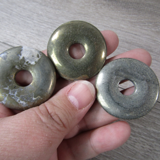 Pyrite Pi Stone Donut 25 mm Focal