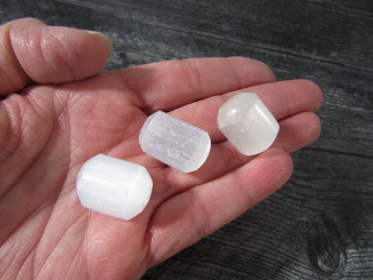 Selenite 1/2 inch Tumbled Stone