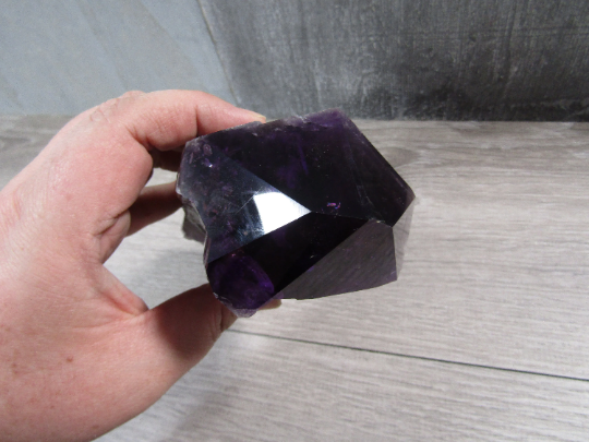 Gemstone Dragons Tooth Point Amethyst