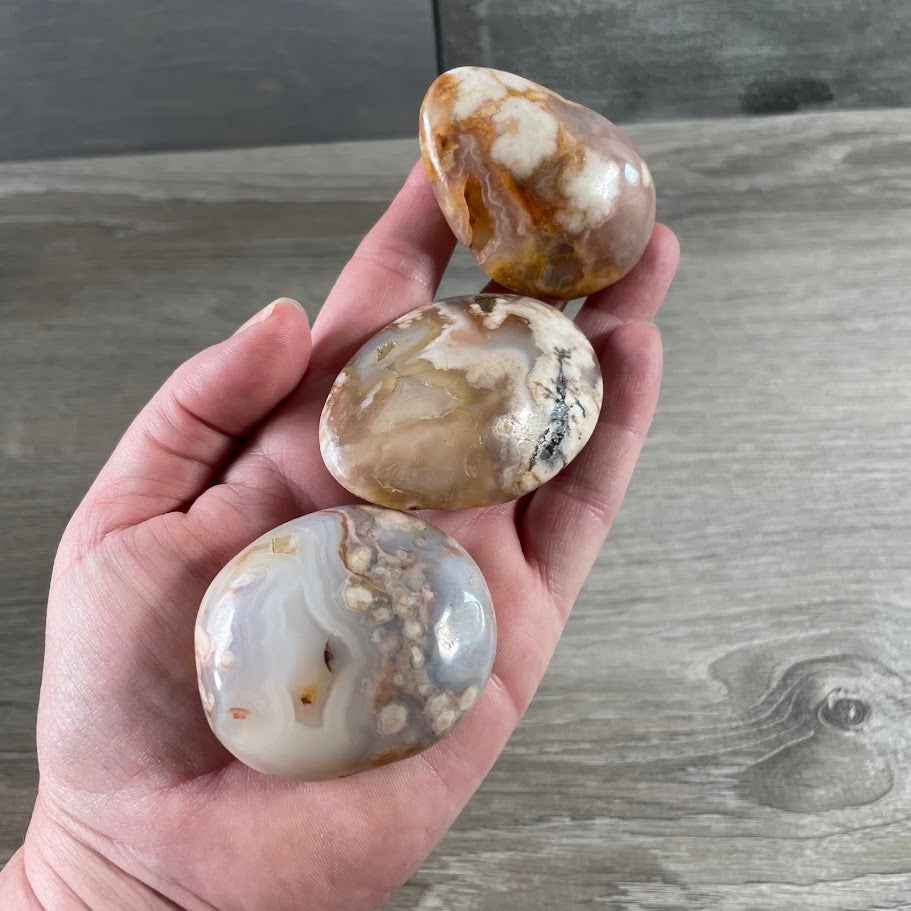 flower agate wholesale smooth polished gemstone palm stones