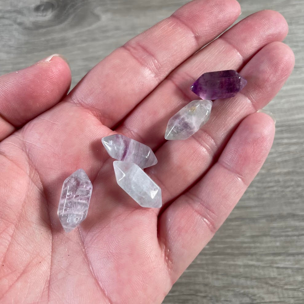 Wholesale fluorite gemstone points for crystal grids