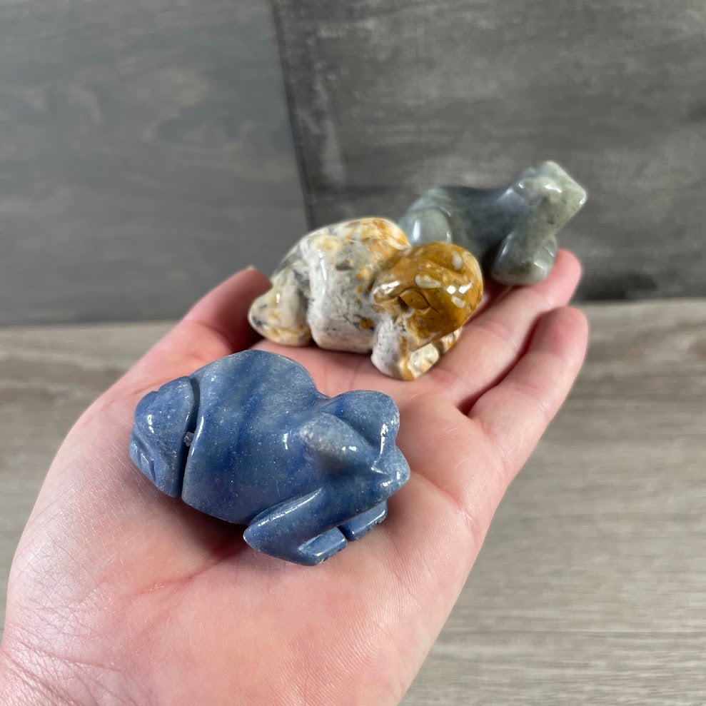 Crystal frog figurines in mixed gemstone styles for wholesale retail displays
