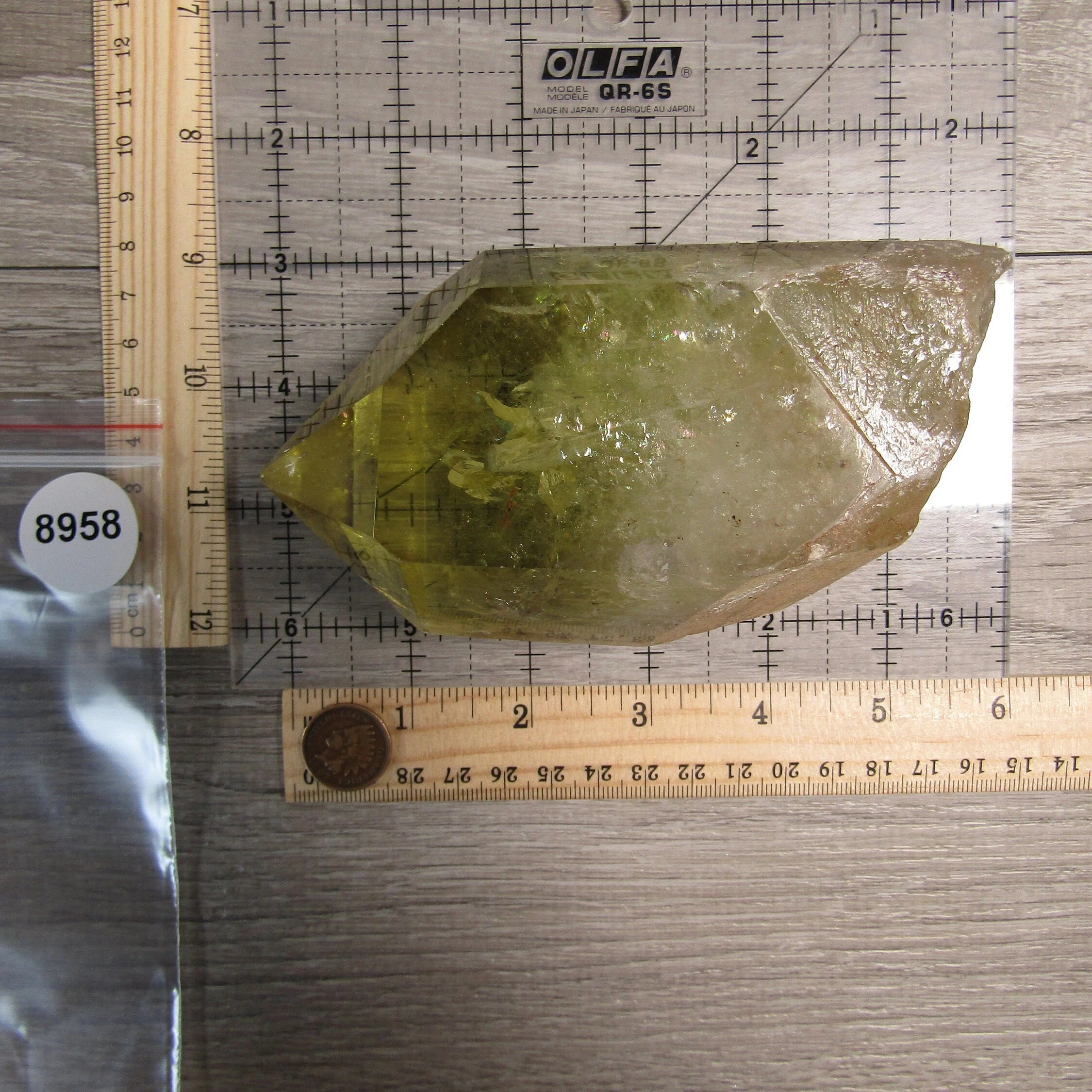 Lemon Quartz Points Large Display Size