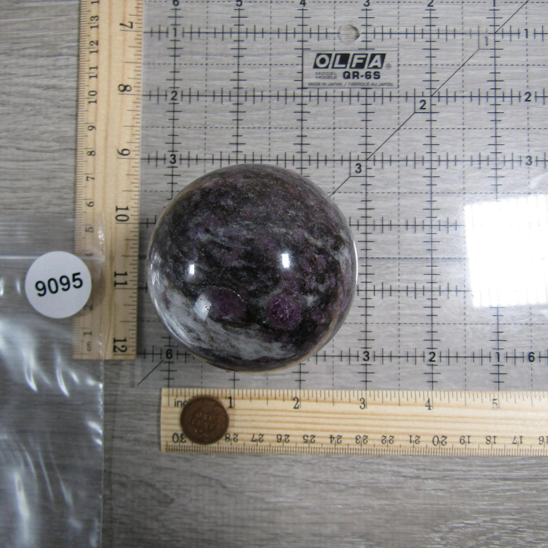 Spinel Sphere Large Display Size