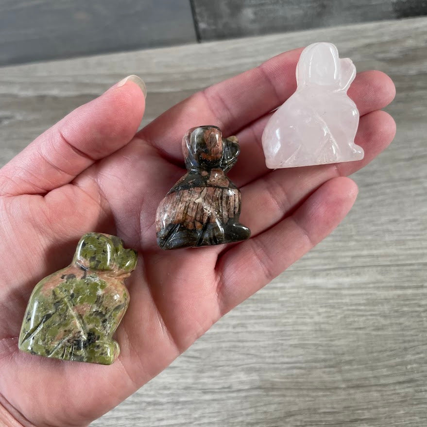 Medium gemstone dog figurine carved from stone for wholesale crystal shops and gift stores