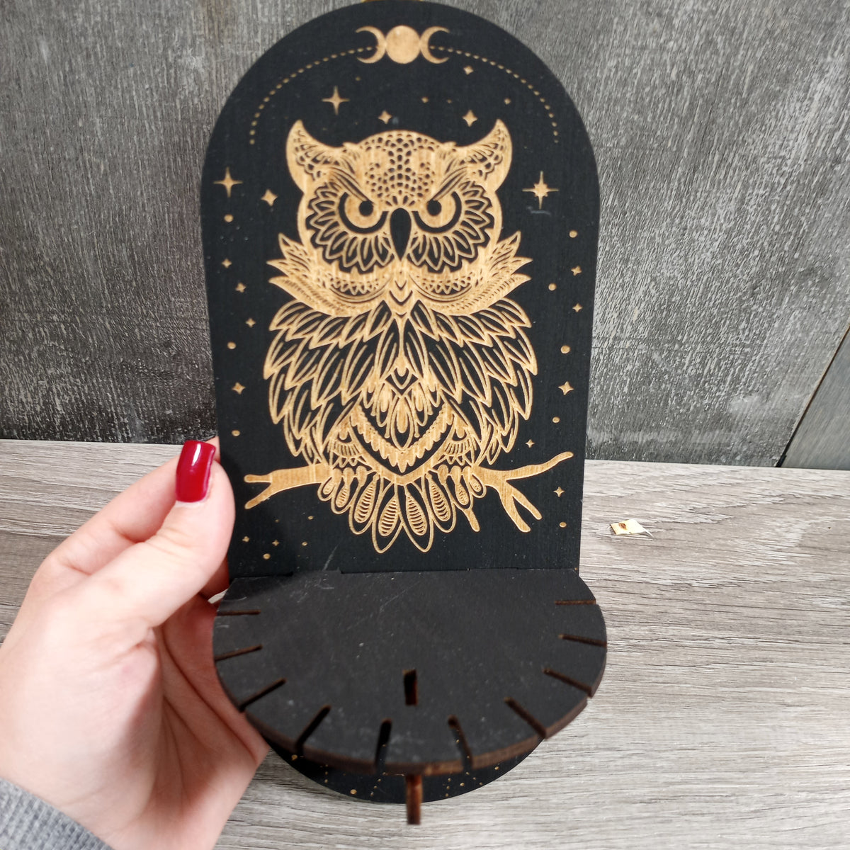 Wholesale wooden pendulum holder for crystal shop merchandise displays