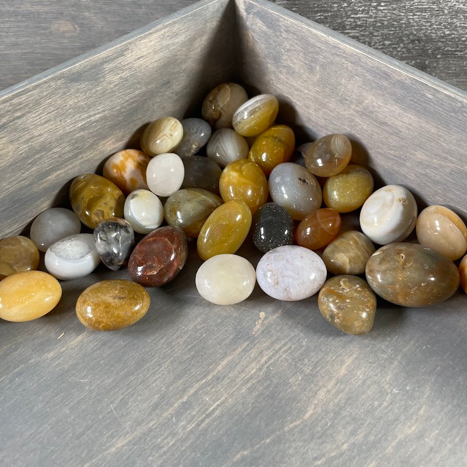Wholesale Yellow Agate tumbled stones for gift stores