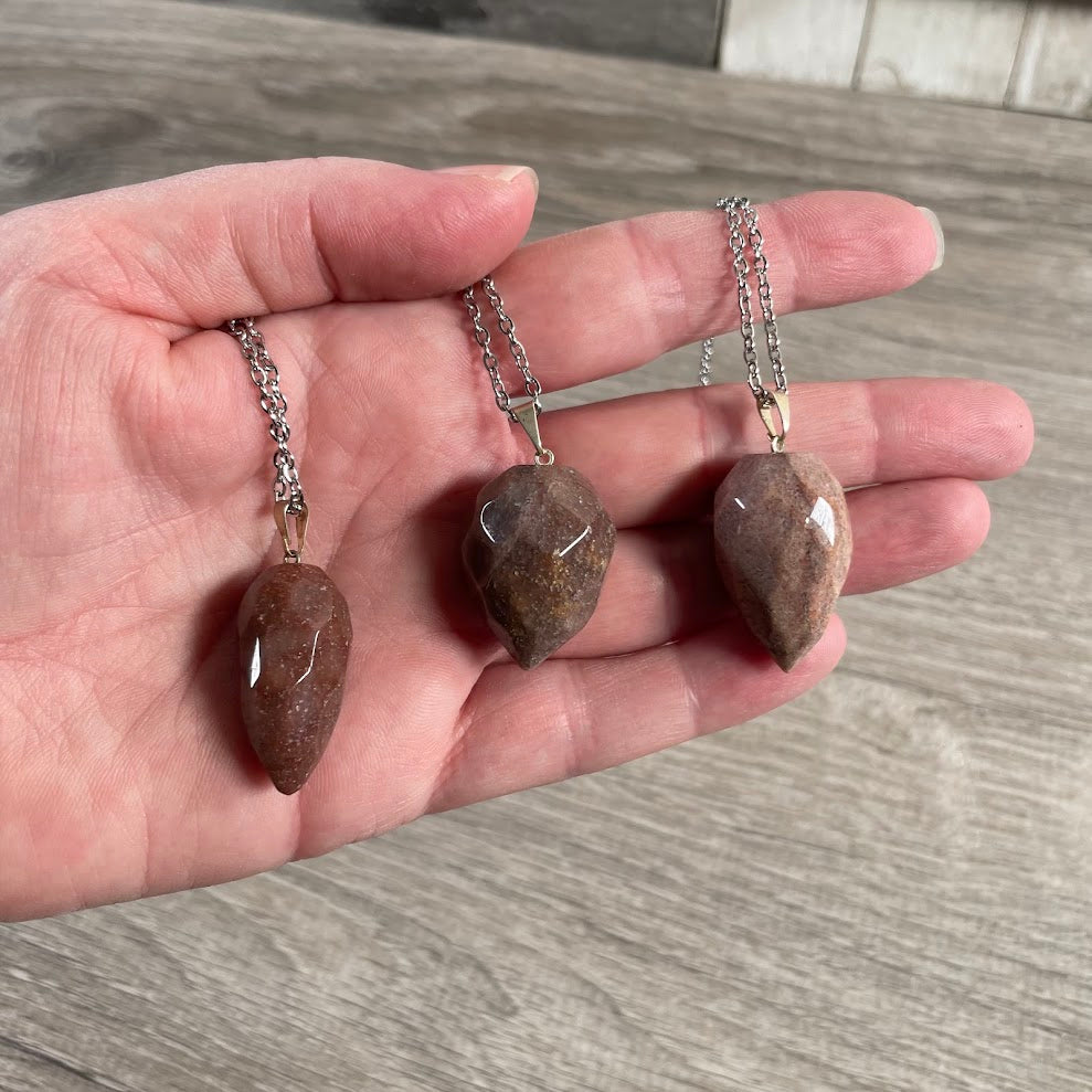 Red aventurine faceted flame gemstone pendant necklaces in different crystal colors