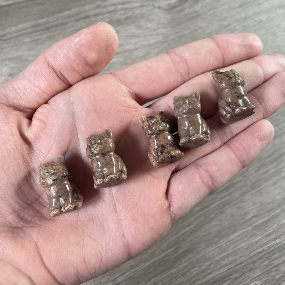 Rhodonite small cat carved figurine made from natural gemstone for wholesale crystal shops