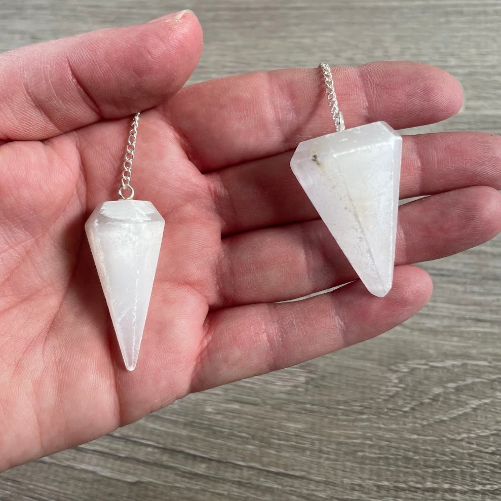 Gemstone Pendulums Wholesale  – Assorted Crystal Pendulums