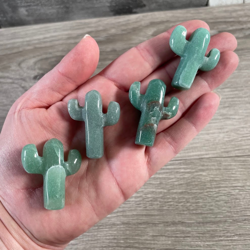 Wholesale crystal cactus figurine carved from green aventurine