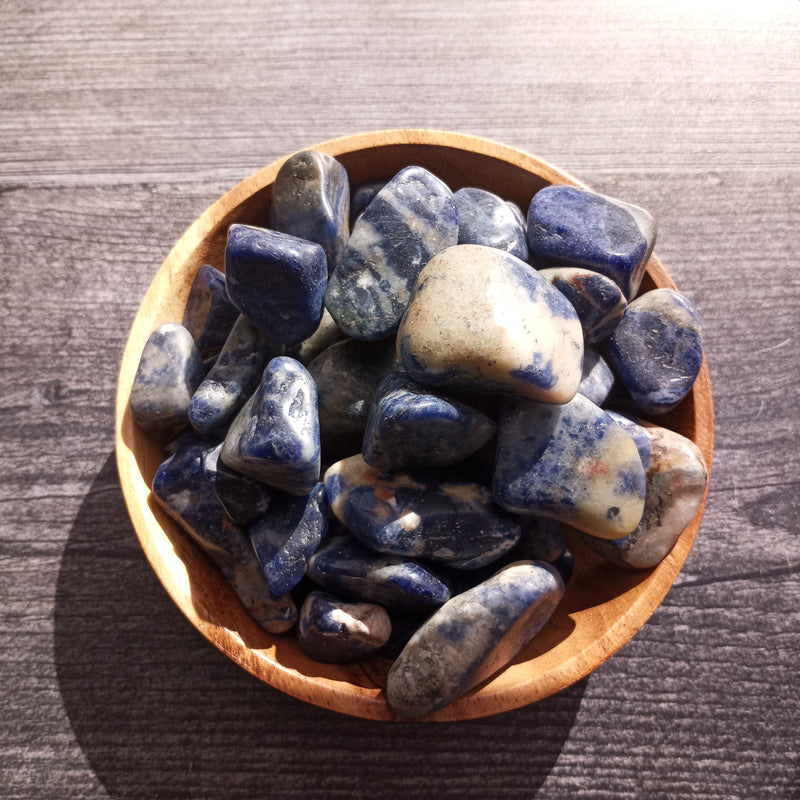 Natural tumbled sodalite