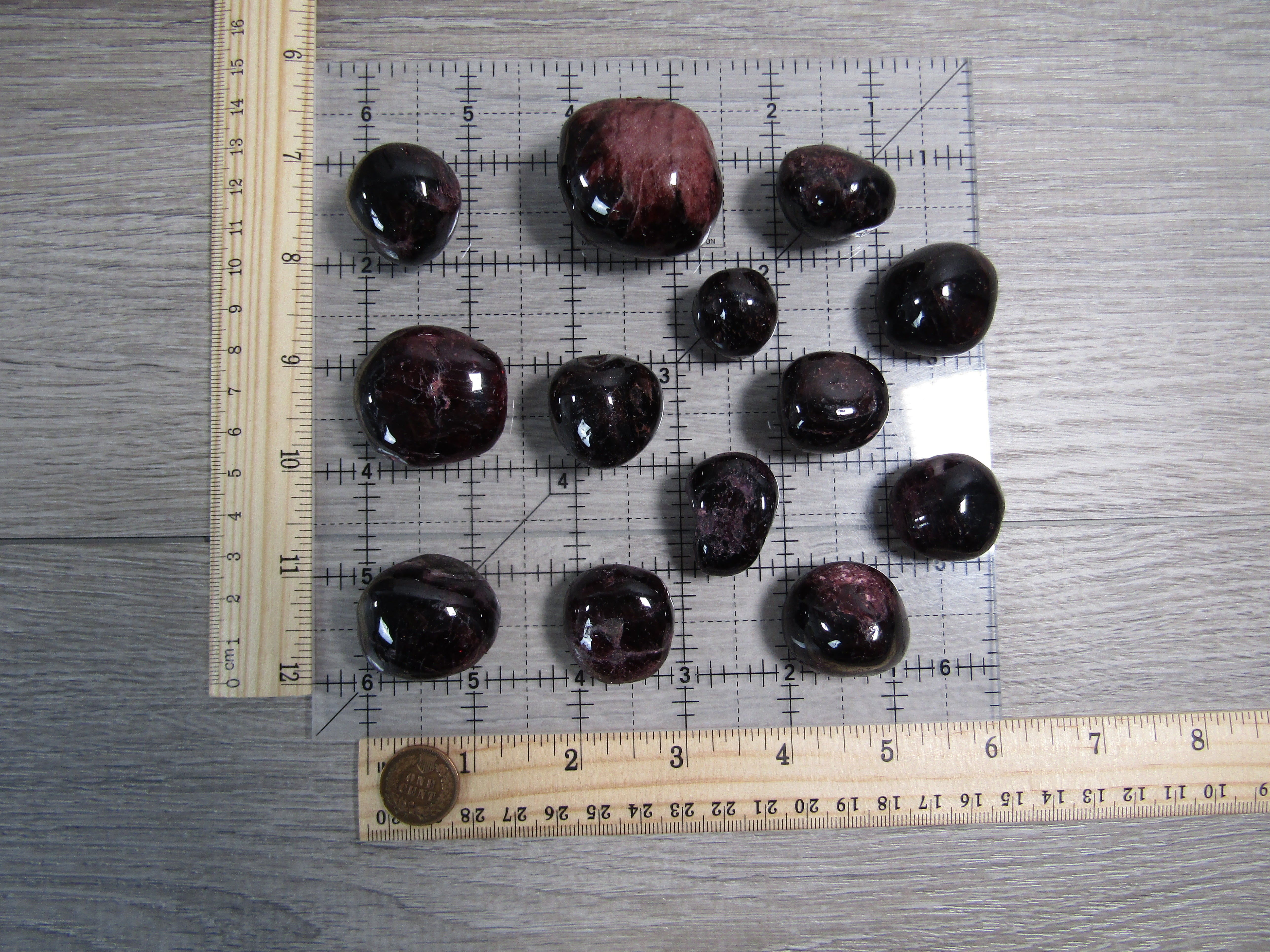 Garnet Tumbled About 3/4”  1 LB