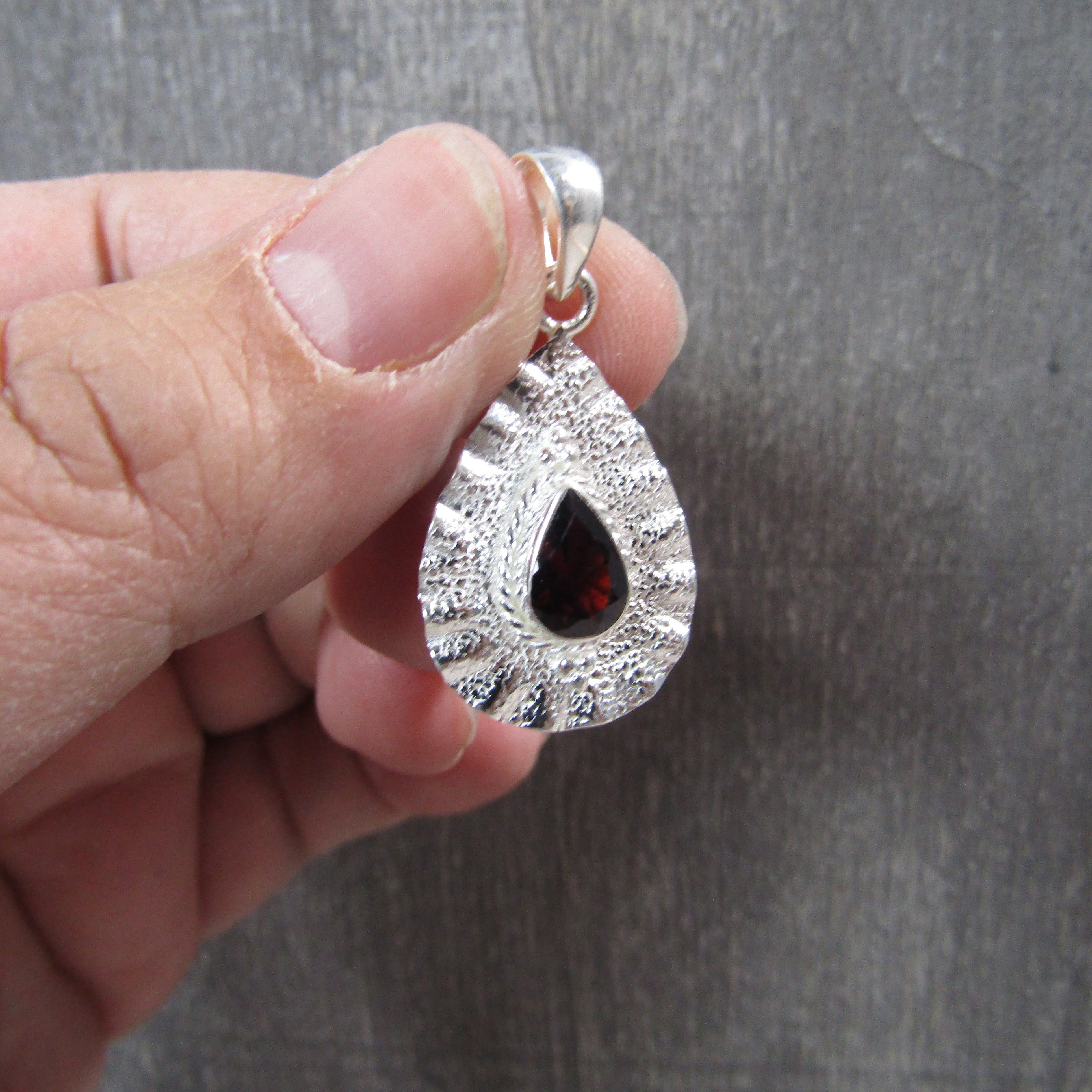 sterling silver drop pendant in garnet for gift shops